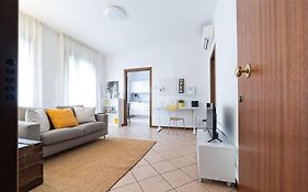 EB28House Appartamento con posto auto compreso